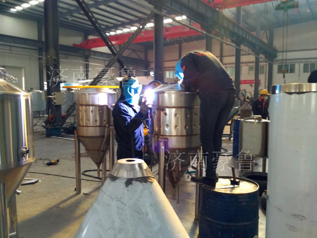 啤酒设备每一个细节我们都在打磨 啤酒设备每一个细节我们都在打磨