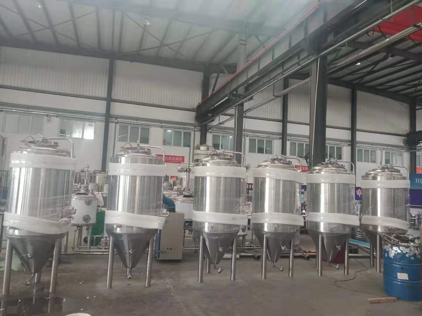 不锈钢啤酒设备发酵罐 不锈钢啤酒设备发酵罐