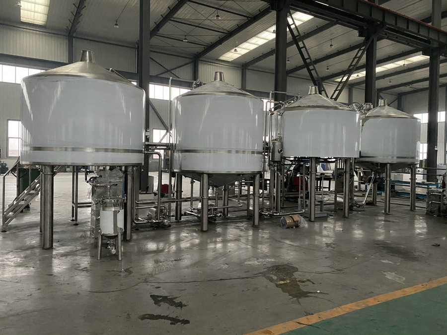大型酿造啤酒的设备 大型酿造啤酒的设备